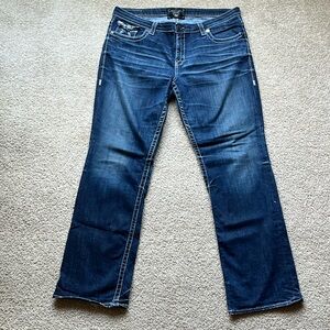Big star dark wash denim jeans. Size 34R. Slightly worn. Good condition.